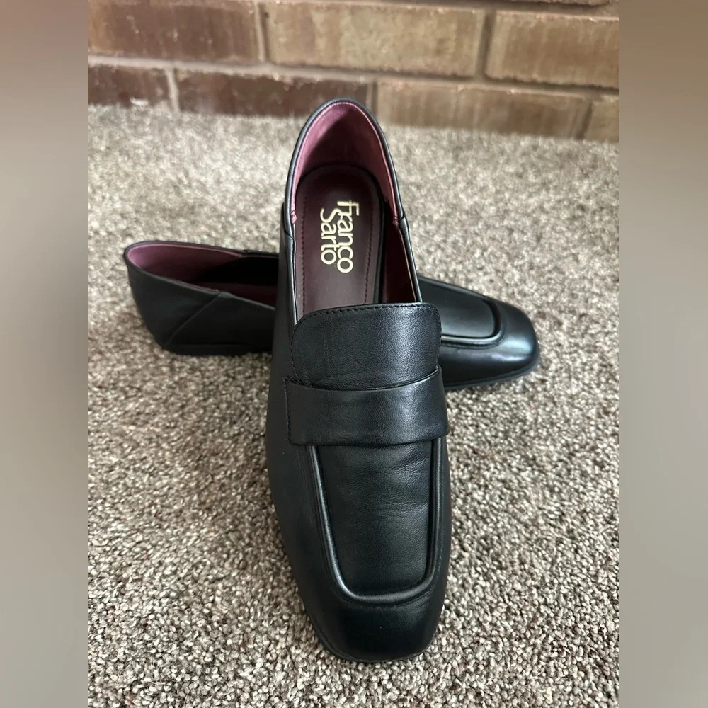 NWOB Franco Sarto Dela Black Leather Loafers sz 6